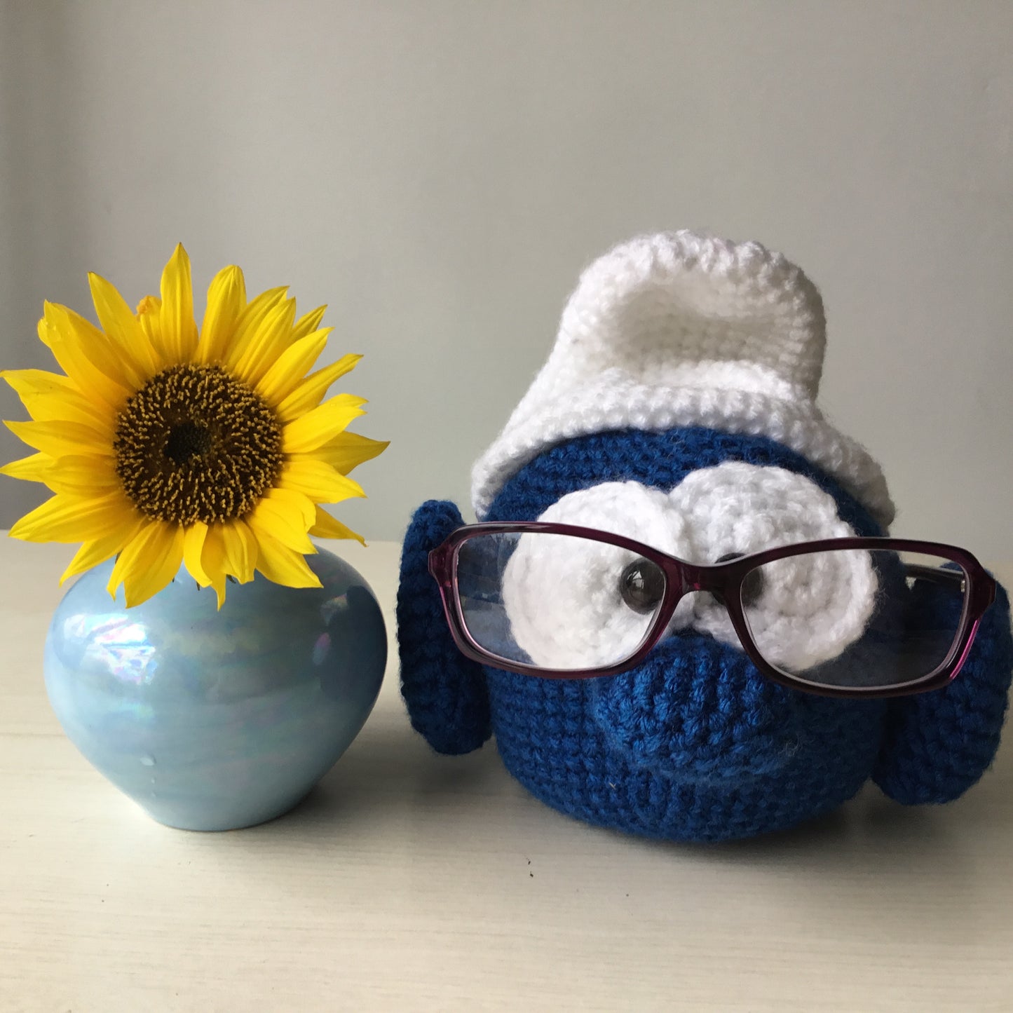 Mr(s) Smurf Spectacle Glasses Holder